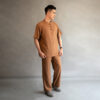 Bộ Cư Sĩ Nam Cổ Trụ Tay Ngắn Vải Linen, Màu Nâu Đất, Nhiều Size